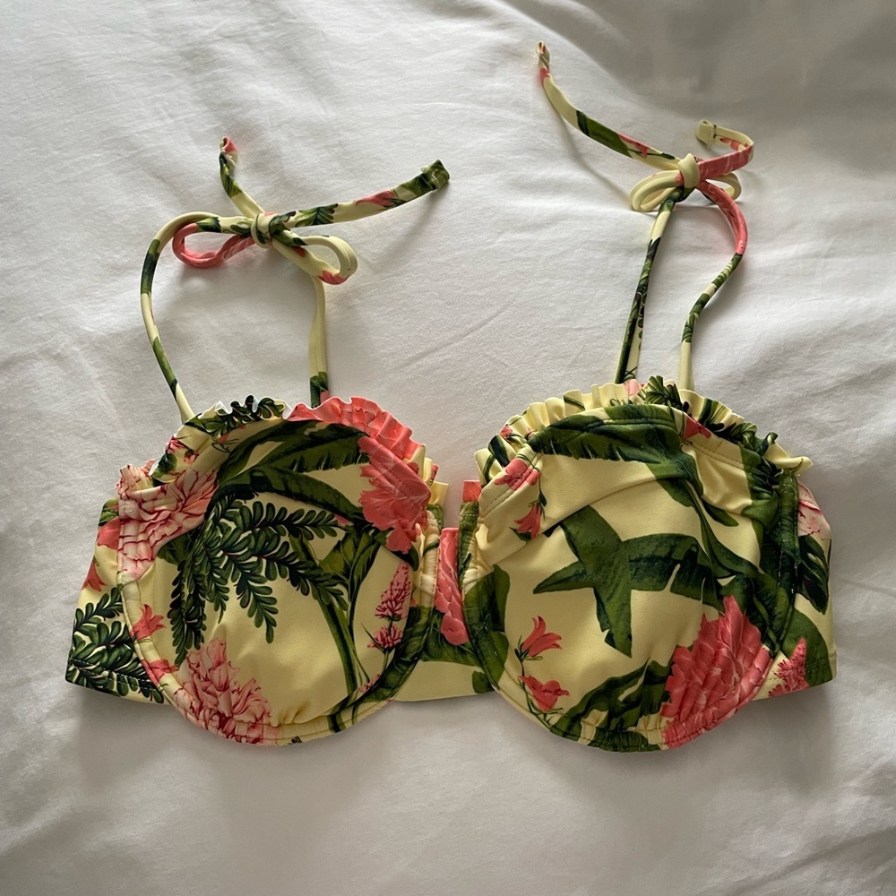Target x Agua Bendita Tropical Floral Print Underwire Bikini Top Size D/DD